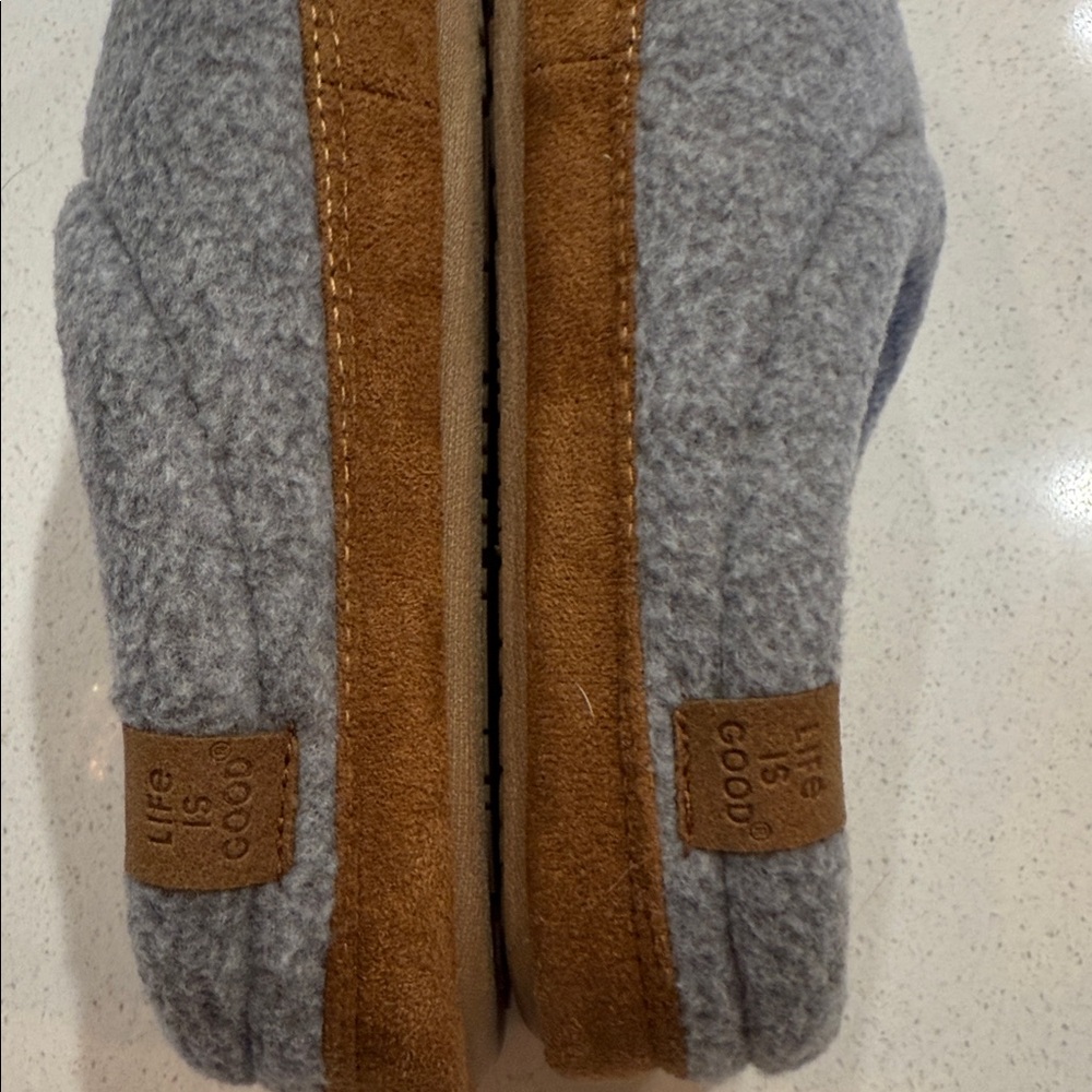 Life is Good Christmas Tree Slippers Women’s Size Small 5/6 - Picture 10 of 11